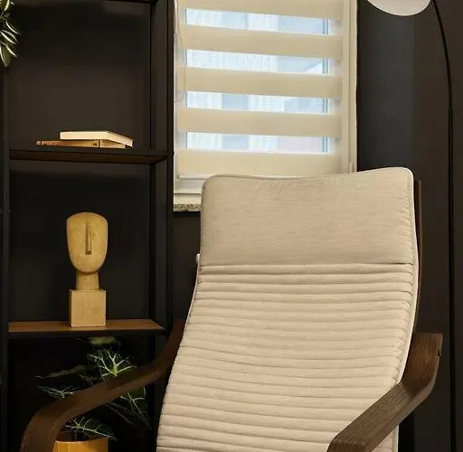 Mohost Lisabona - Live The Golden Light Apartment Brasov